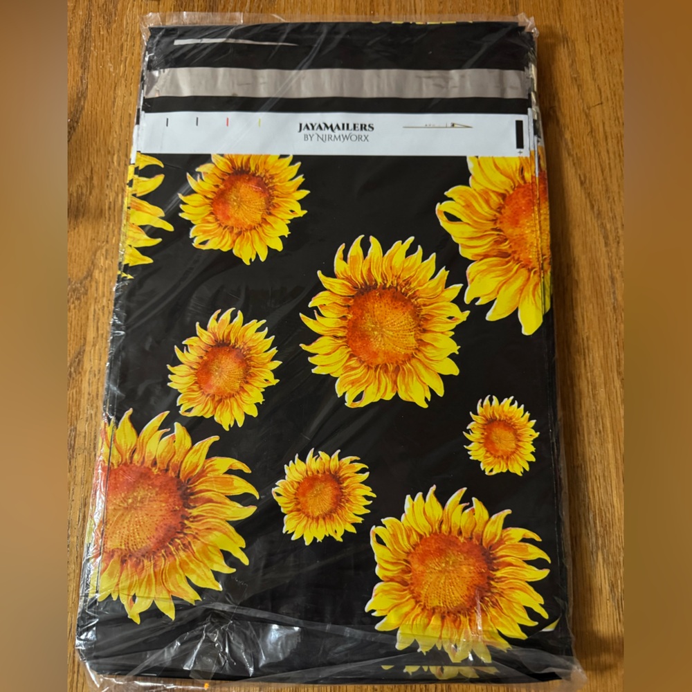 20 (10” x 13”) Sunflower Poly Mailers with a black background